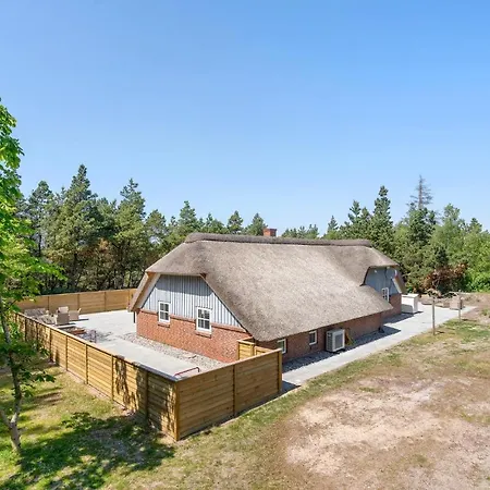Сasa de vacaciones Gorgeous In Romo With Indoor Swimming Pool Kongsmark