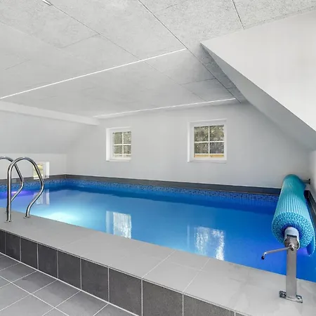 Сasa de vacaciones Gorgeous In Romo With Indoor Swimming Pool *