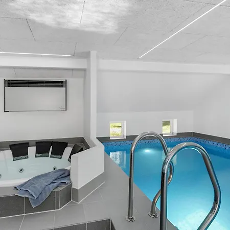 Gorgeous In Romo With Indoor Swimming Pool *